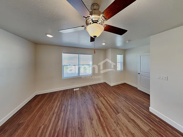 1175 N Wagon Way — Photo 8