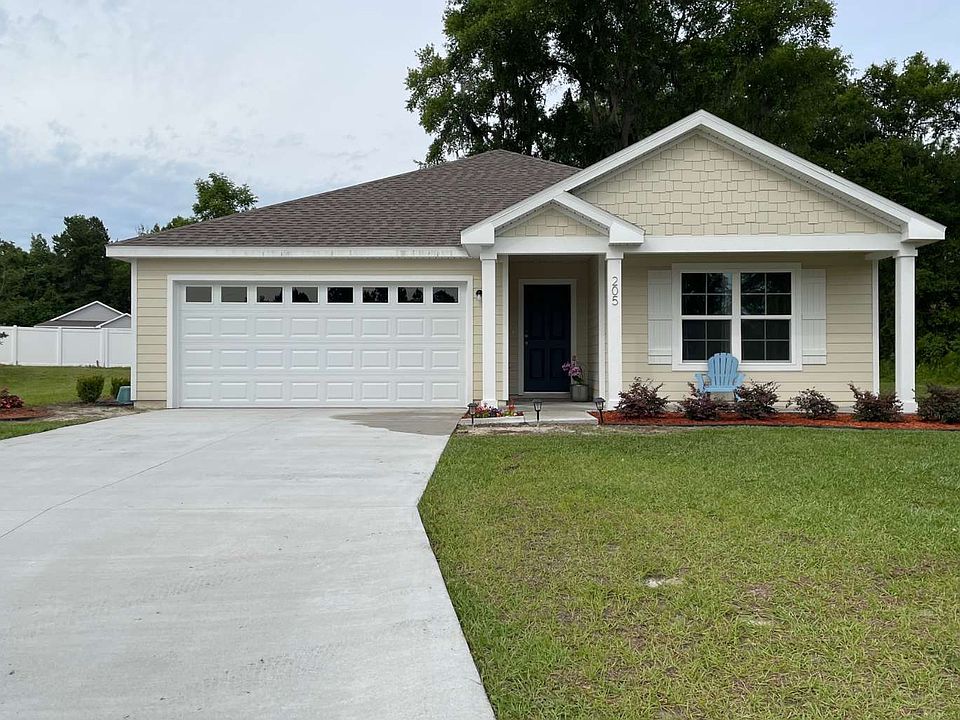 1st image of 205 SW Bre Ln