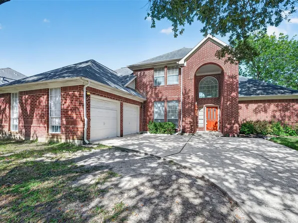 2411 Charter Oaks Ct, Pearland, TX 77584