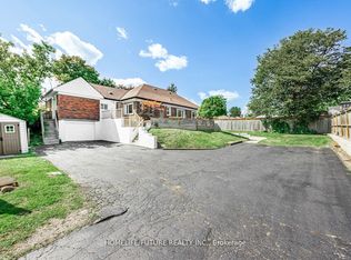 113 Harmony Rd N, Oshawa, ON L1G6L2