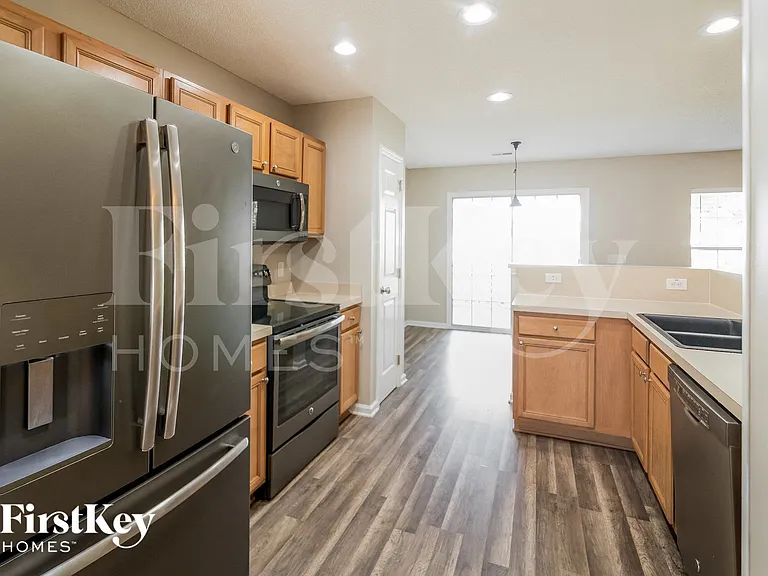 102 Kilpatrick Ct — Photo 8