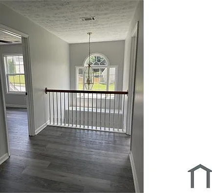 5 bed, 3017 sqft, $4,200 — Photo 3