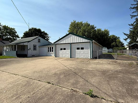 2nd image of 909 City View Dr