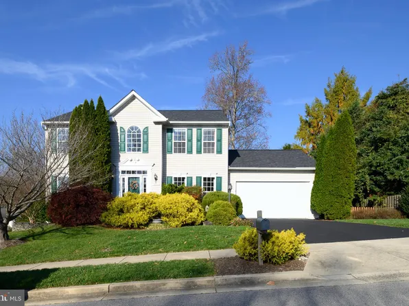 7878 Eagle View Dr, Chesapeake Beach, MD 20732