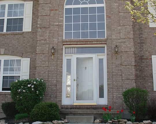 3rd image of 6325 Stoney Creek Dr