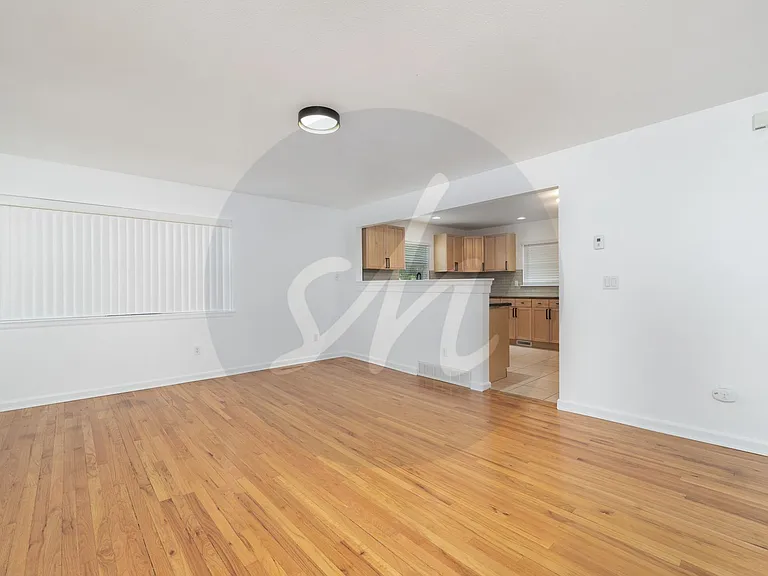 1825 W Kiowa St — Photo 4