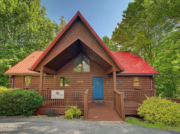 2805 Alexander Pl, Pigeon Forge, TN 37863