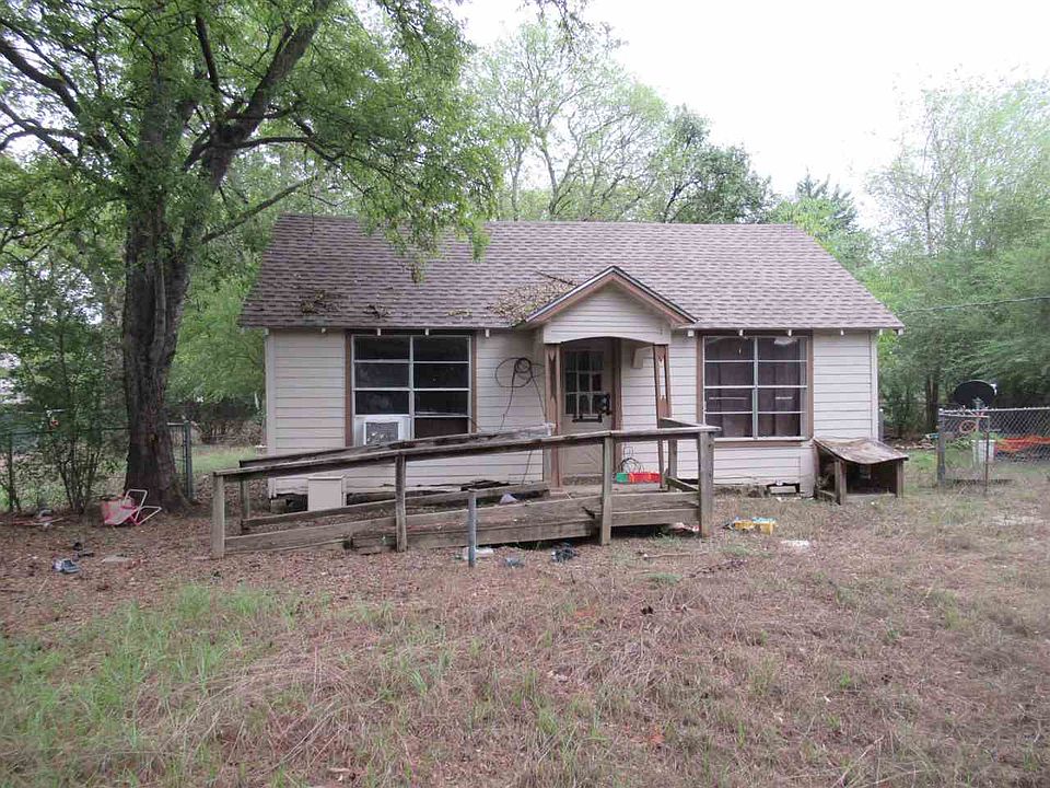 2nd image of 1306 Silver Falls Rd