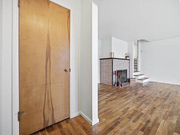 5th image of 2514 W Clearwater Ave