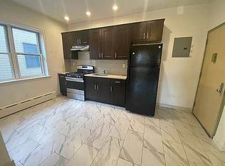 63-13 Metropolitan Ave #2R, Middle Village, NY 11379