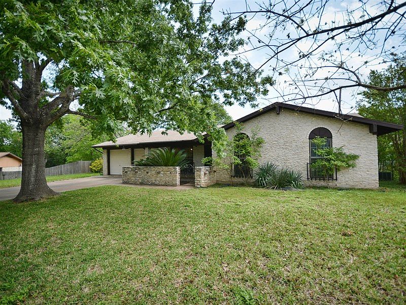 1st image of 10605 Walnut Bend Dr