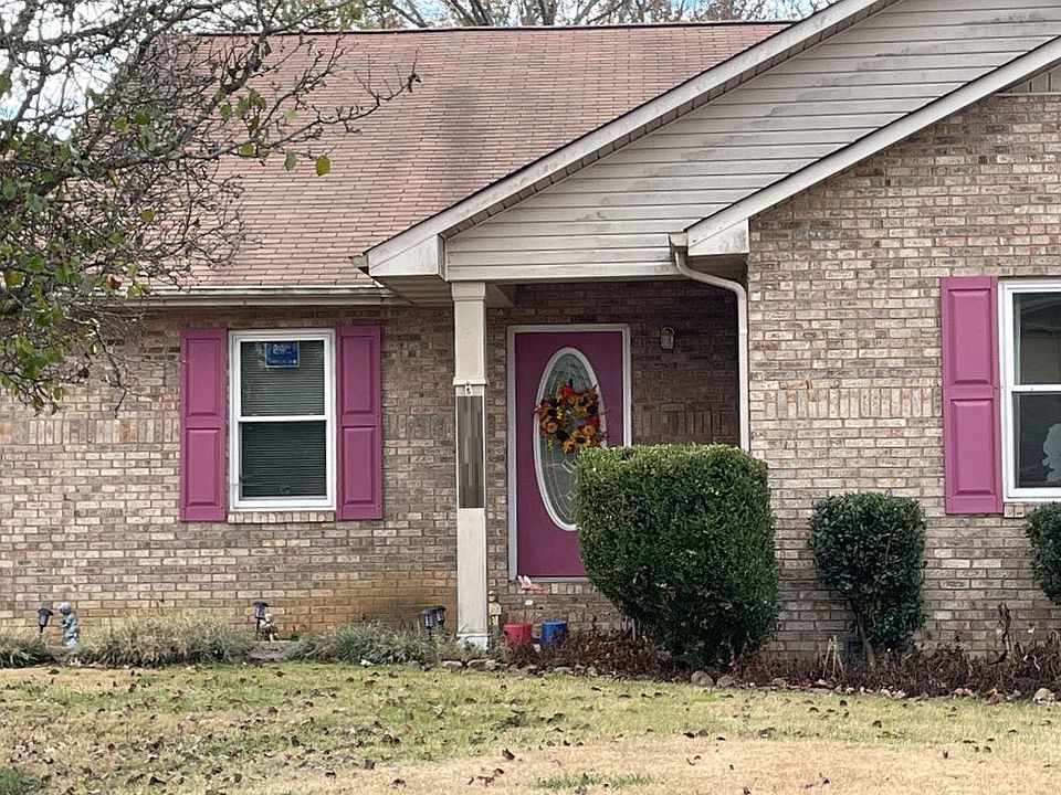 1st image of 5565 Brandon Park Dr