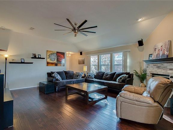 4th image of 89 Hardwood Ln