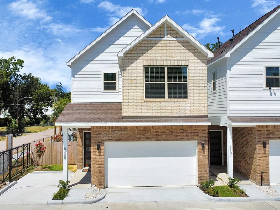 305 Queen Sude Ln