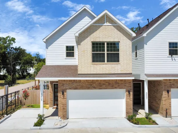 305 Queen Sude Ln, Houston, TX 77091