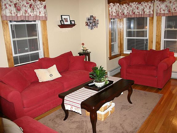 1st Unit Living Room