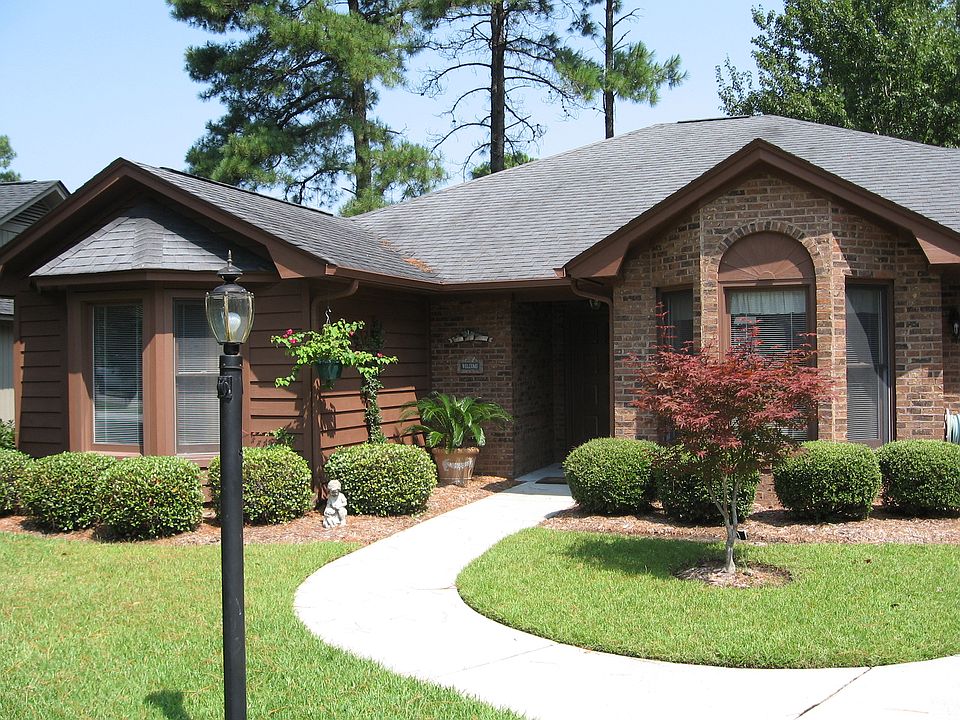 2nd image of 230 Cottonwood Ln
