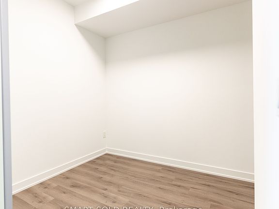 5th image of 252 Church St #5609