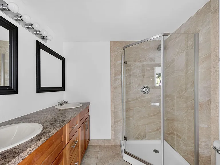 851 Blue Ridge Cir — Photo 11