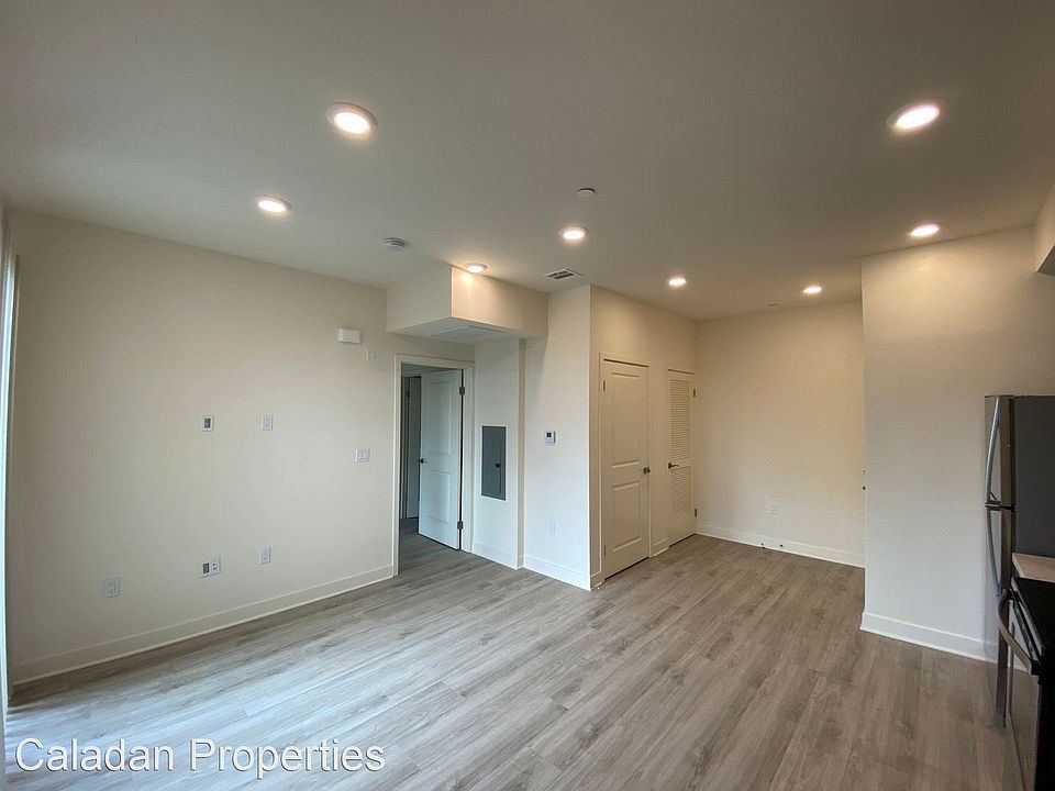 1st image of 11433 Albers St #103