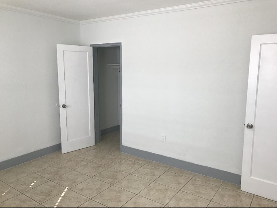 1st image of 7435 Harding Ave APT 106