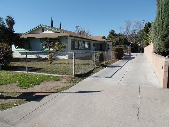 2nd image of 1317 Ballista Ave