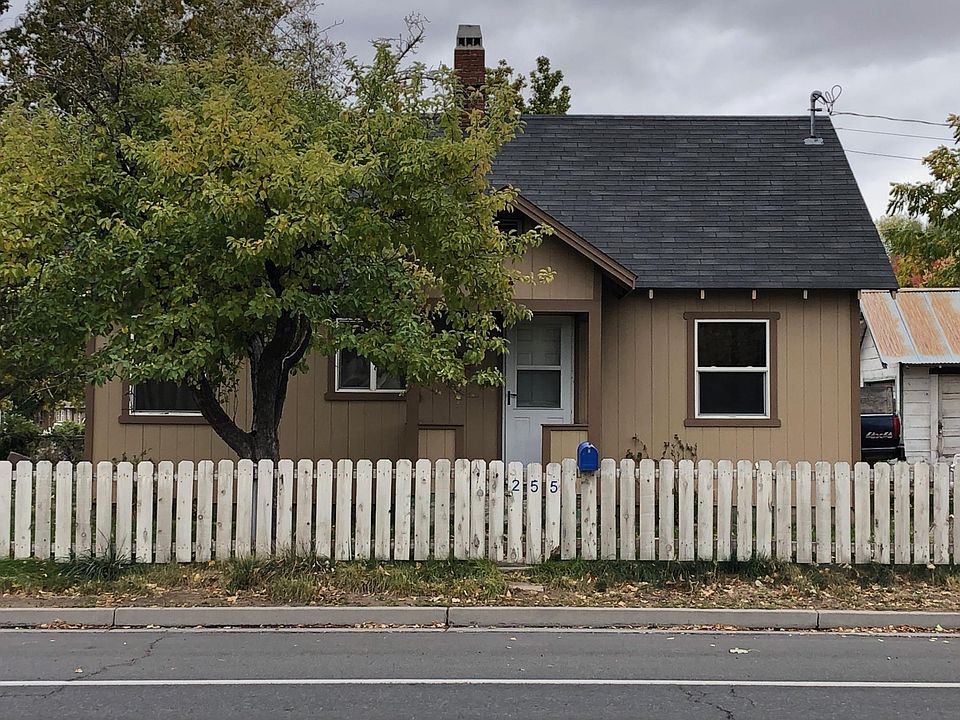 1st image of 255 Ash St