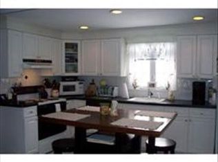 22 Hamilton Rd, Woburn, MA 01801