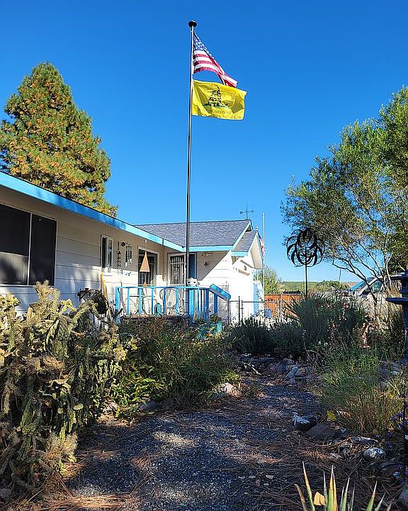 1st image of 904 Jane Ave