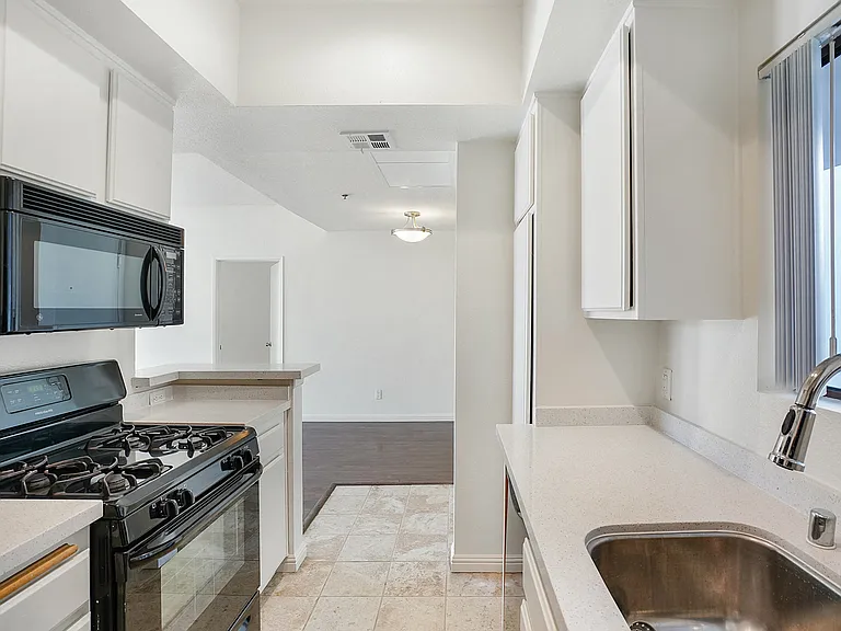 Park Rochester Apartments — Photo 5