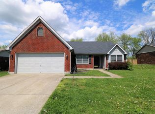 136 Hawthorne Dr, Georgetown, KY 40324