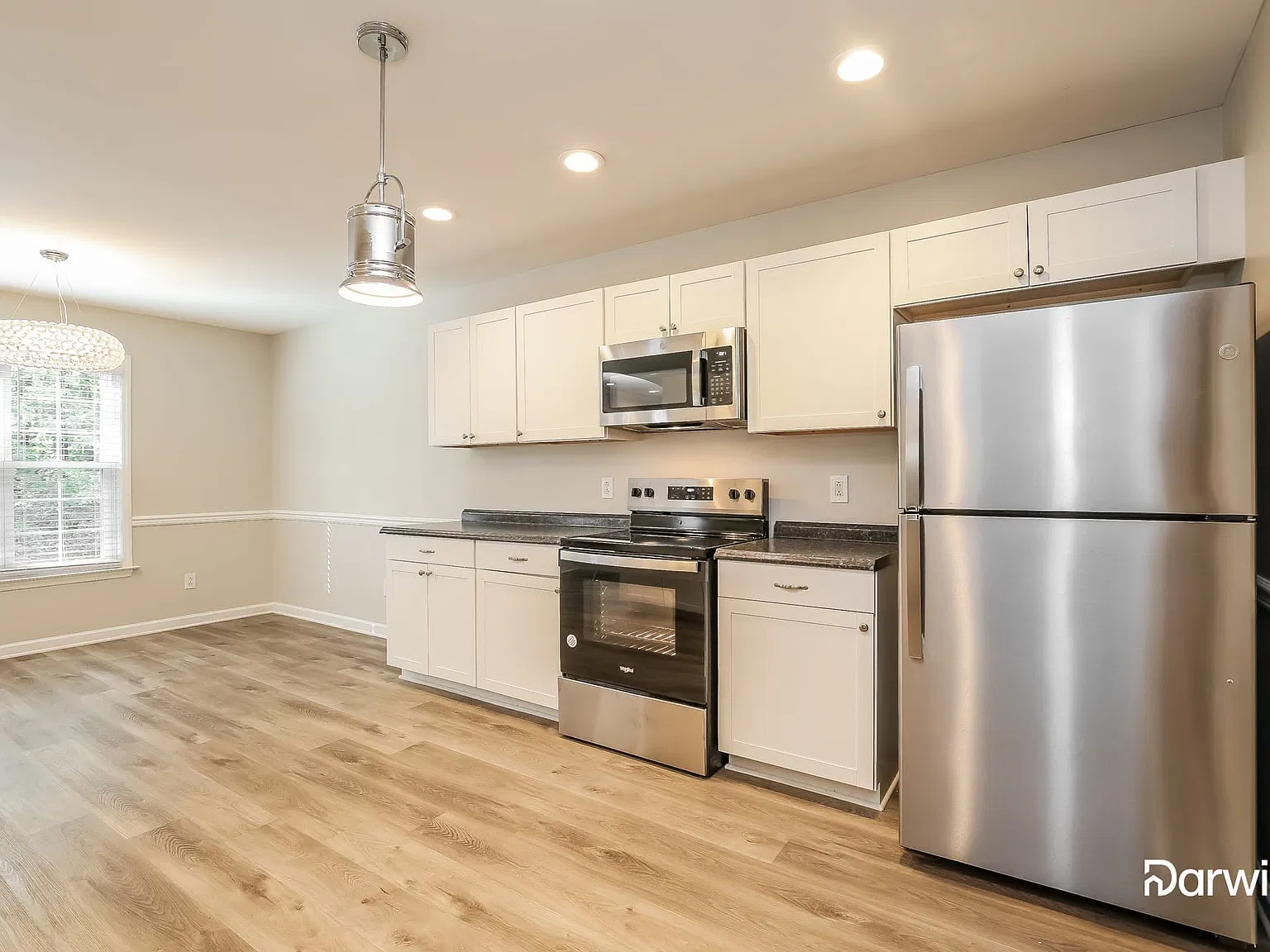 3 bed, 2.0 bath, 1601 sqft, $1,745 — Photo 3