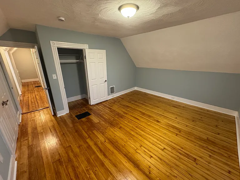 35 Cameron Ave #2L — Photo 6