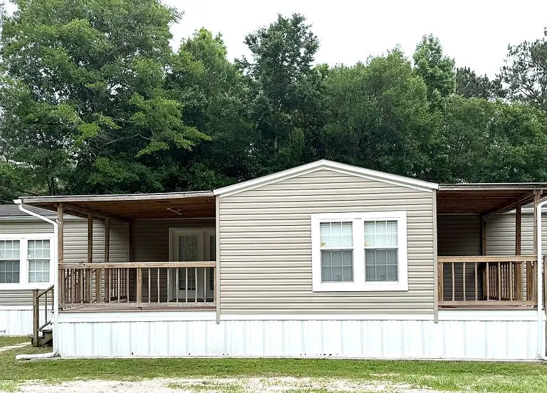 29254 Sticker Bay Rd — Photo 1