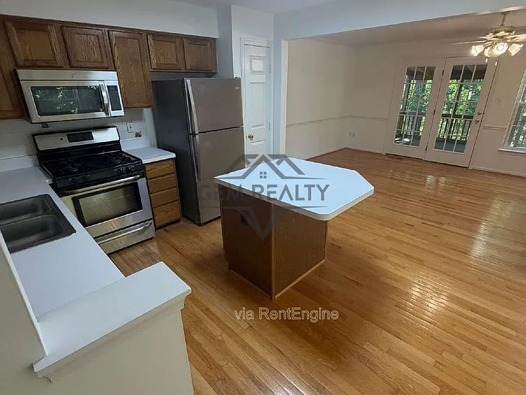 4710 Turnberry Dr — Photo 13