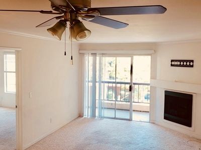 5500 Owensmouth Ave APT 218, Woodland Hills, CA, 91367