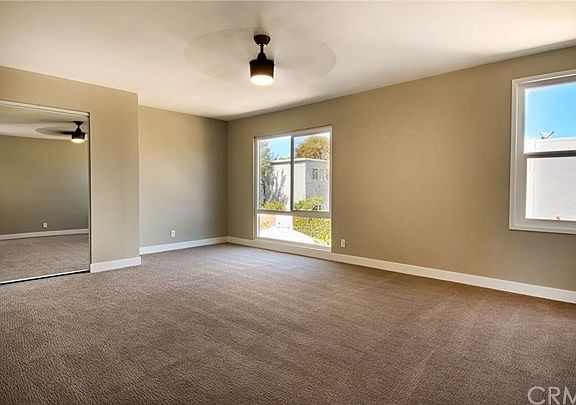 5th image of 366 Seville Ln