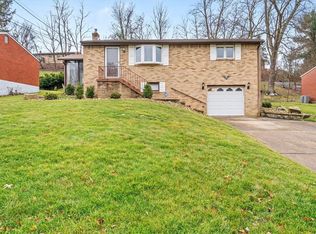 145 N Vireo Dr, Mc Kees Rocks, PA