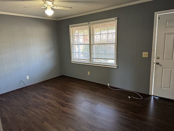 2nd image of 3508 Traveler Ln