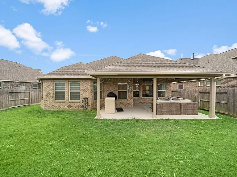 23706 Via Viale Dr — Photo 20