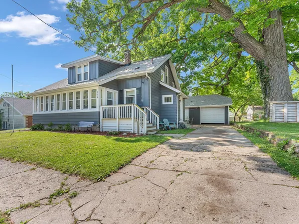 128 E Walnut St, Hastings, MI 49058