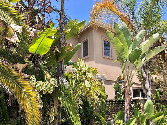 5th image of 4402 Fanuel St