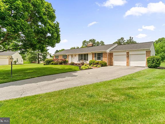 3rd image of 3609 Holland Herbert Ct