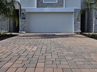 57 Nine Iron Dr, Davenport, FL 33896