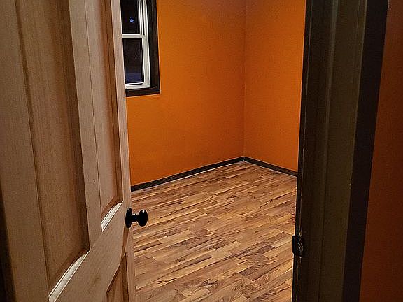 4th image of 75 Roland St