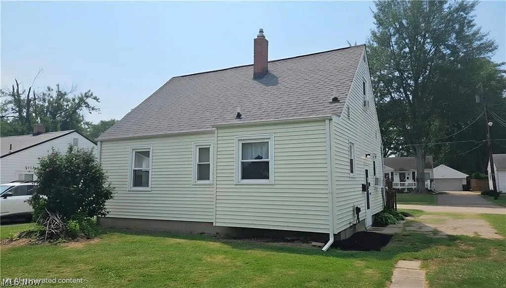 3 bed, 1078 sqft, $1,250 — Photo 3