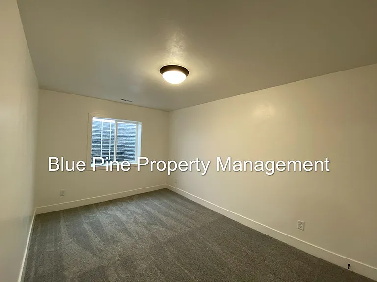 3840 Ventura Ave — Photo 16