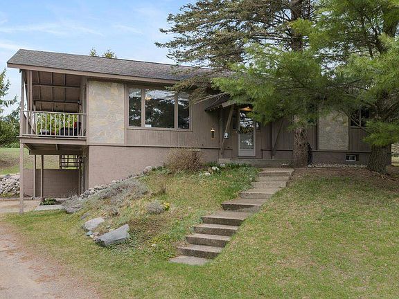 2nd image of 4802 Blackbird Rd