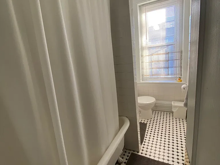 175 Hemenway St #18 — Photo 4