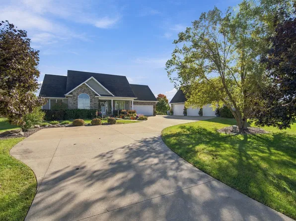 750 S Columbia Ave, Oglesby, IL 61348
